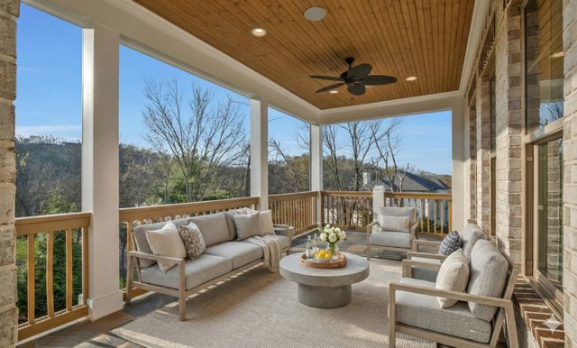 2152 Hartland Rd, Franklin, TN 37069