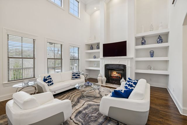 2152 Hartland Rd, Franklin, TN 37069