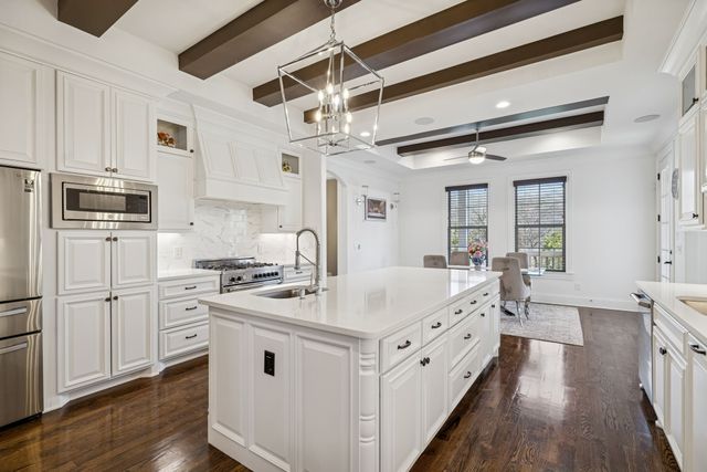 2152 Hartland Rd, Franklin, TN 37069