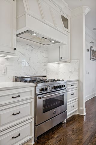 2152 Hartland Rd, Franklin, TN 37069