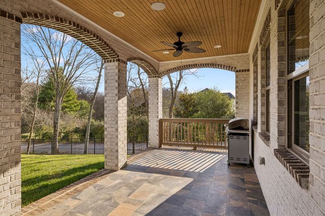 2152 Hartland Rd, Franklin, TN 37069