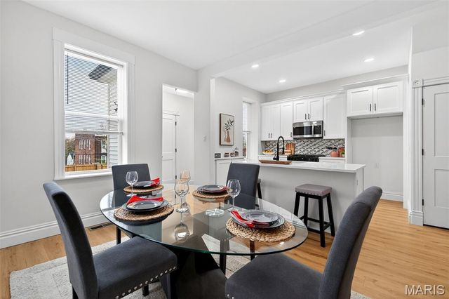 6206 Victoria Avenue, St Louis, MO 63139