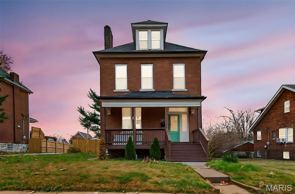 6206 Victoria Avenue, St Louis, MO 63139