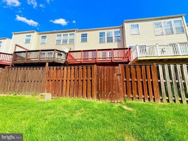 7006 ROGUE FOREST LN, Gainesville, VA 20155