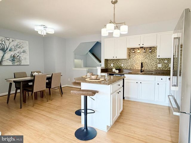7006 ROGUE FOREST LN, Gainesville, VA 20155