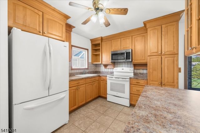 903 4Th Ave, Alpha Boro, NJ 08865