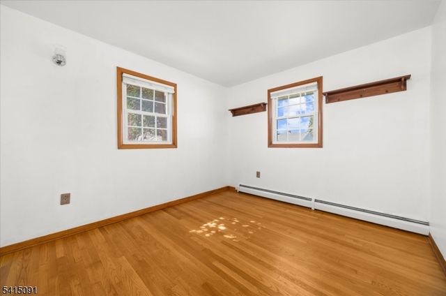 903 4Th Ave, Alpha Boro, NJ 08865