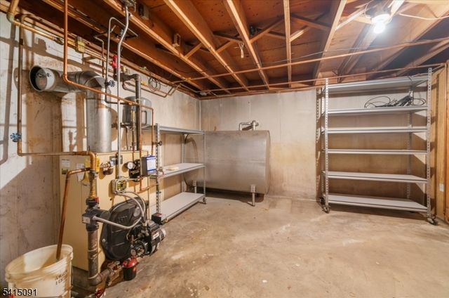 903 4Th Ave, Alpha Boro, NJ 08865