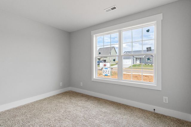 1302 Isaiah Dr, Clarksville, TN 37042