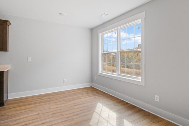 1302 Isaiah Dr, Clarksville, TN 37042