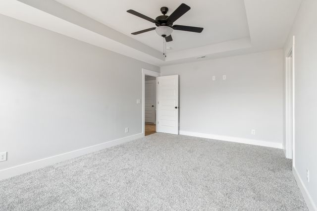 1302 Isaiah Dr, Clarksville, TN 37042