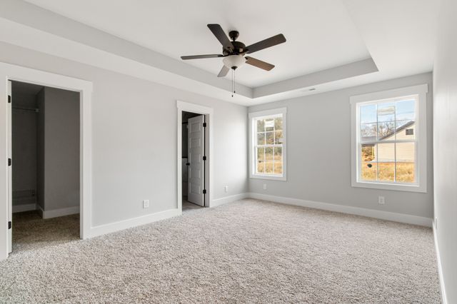 1302 Isaiah Dr, Clarksville, TN 37042