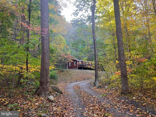 1434 BULL YEARLING RD, Stanardsville, VA 22973