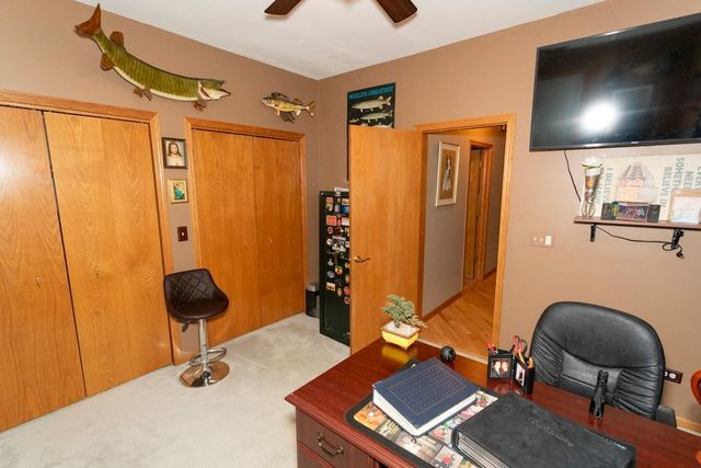902 Somerset Drive, Carol Stream, IL 60188