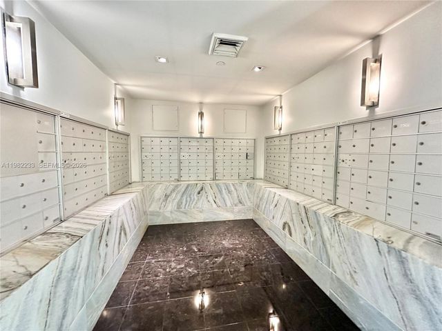 335 S Biscayne Blvd 2702, Miami, FL 33131