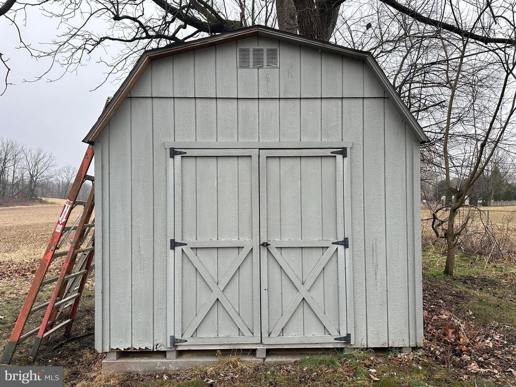 Image 21 of property listing at 4811 CHURCH ROAD, Chambersburg, PA 17202