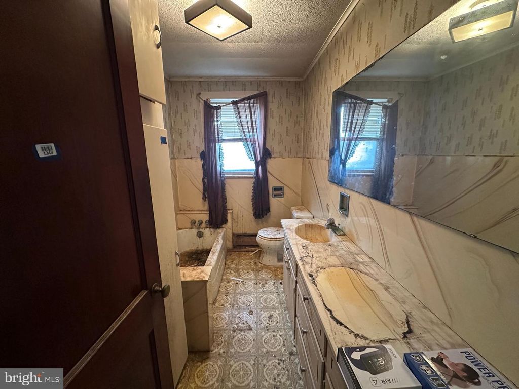 Image 36 of property listing at 4811 CHURCH ROAD, Chambersburg, PA 17202