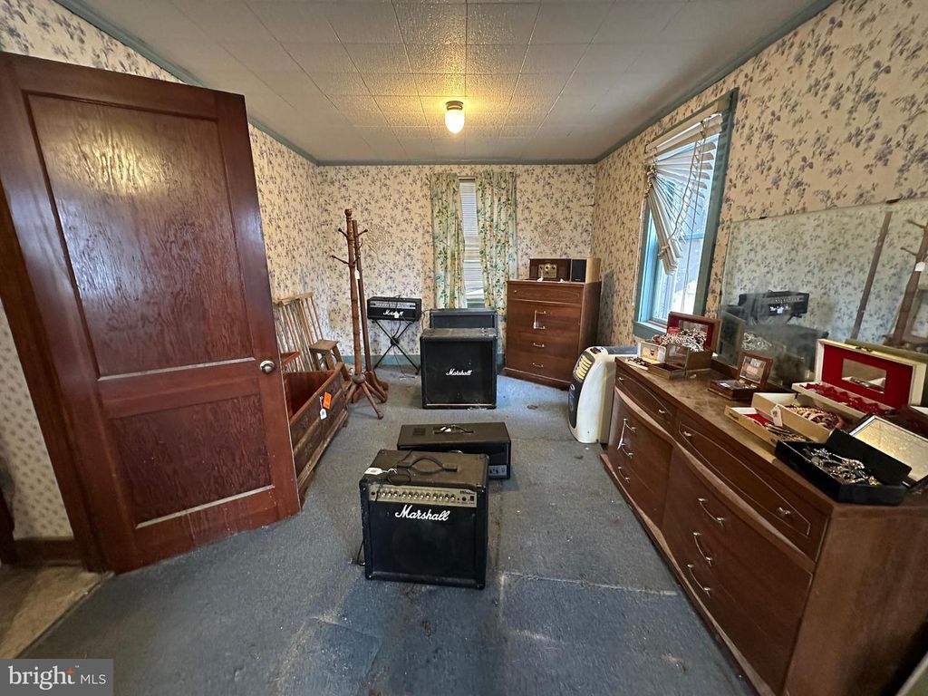 Image 40 of property listing at 4811 CHURCH ROAD, Chambersburg, PA 17202