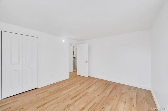 627 10th Avenue, New Hyde Park, NY 11040