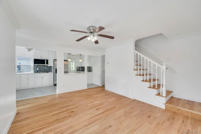 627 10th Avenue, New Hyde Park, NY 11040