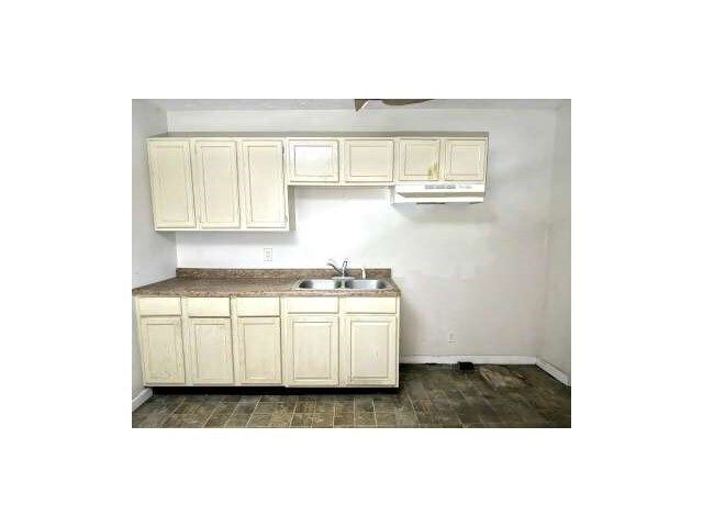 30 N Bradley Avenue, Indianapolis, IN 46201