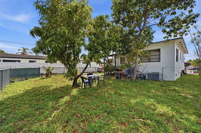 831 NW 34th Ave, Miami, FL 33125