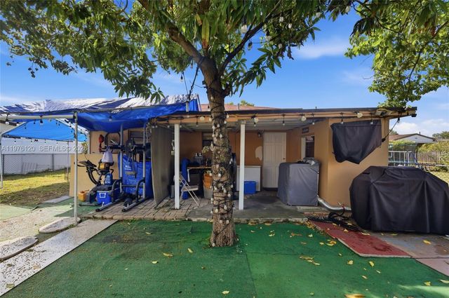 831 NW 34th Ave, Miami, FL 33125