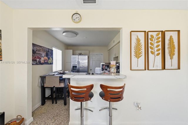 831 NW 34th Ave, Miami, FL 33125