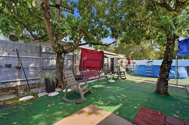 831 NW 34th Ave, Miami, FL 33125