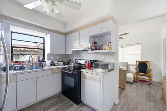 831 NW 34th Ave, Miami, FL 33125