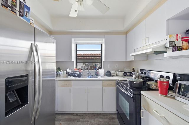 831 NW 34th Ave, Miami, FL 33125