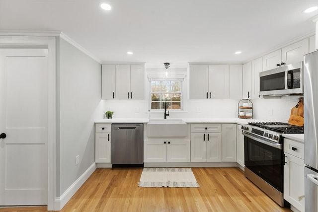 53 Perkins St, Stoneham, MA 02180