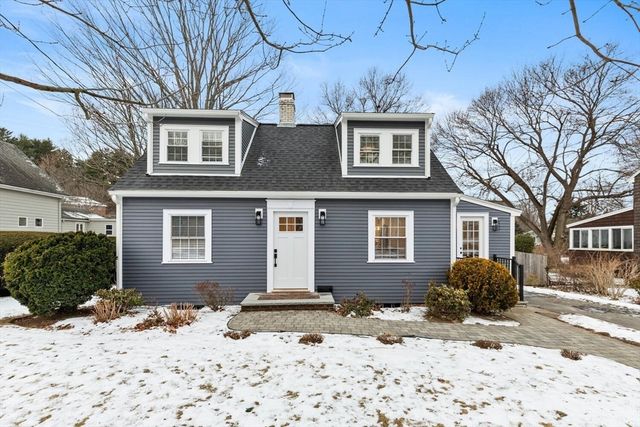 53 Perkins St, Stoneham, MA 02180