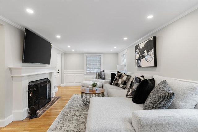 53 Perkins St, Stoneham, MA 02180