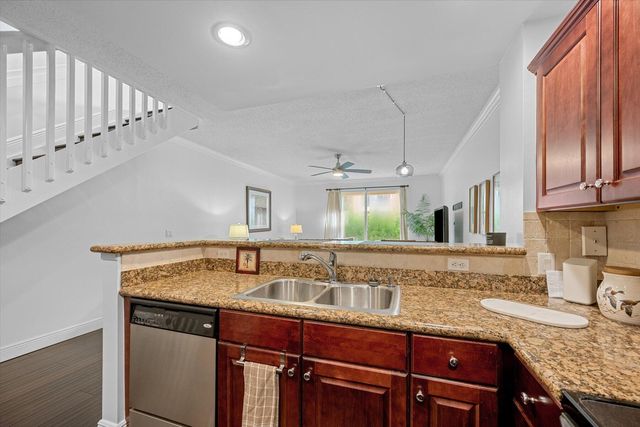11771 St Andrews Place 103, Wellington, FL 33414