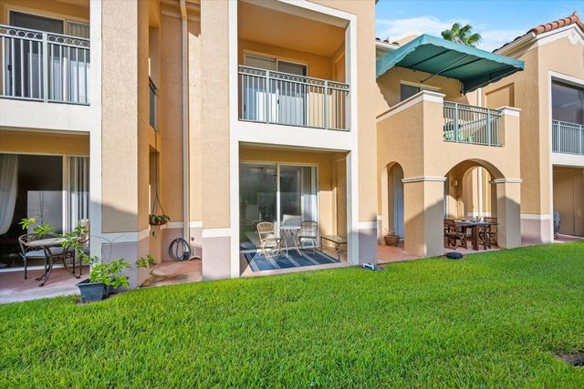 11771 St Andrews Place 103, Wellington, FL 33414
