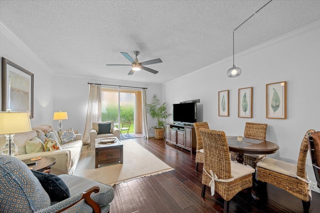 11771 St Andrews Place 103, Wellington, FL 33414