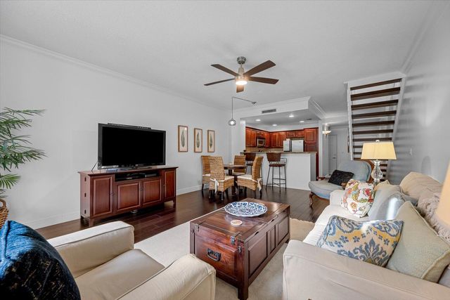 11771 St Andrews Place 103, Wellington, FL 33414