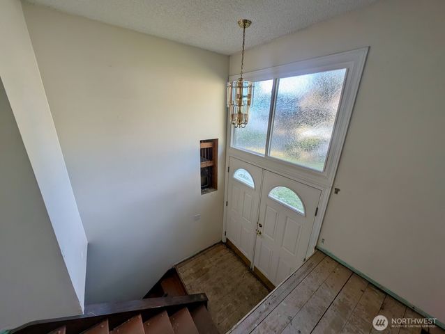 22508 51st Avenue W, Mountlake Terrace, WA 98043