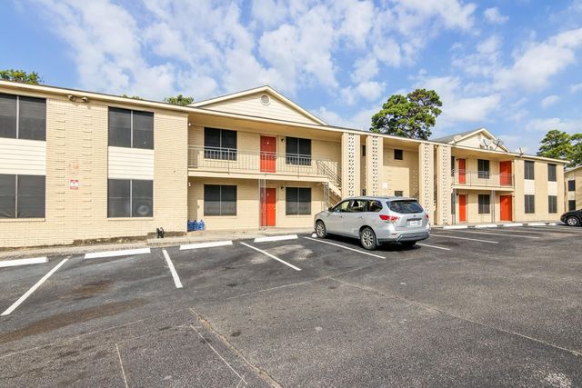 3635 N Macgregor Way 22, Houston, TX 77004