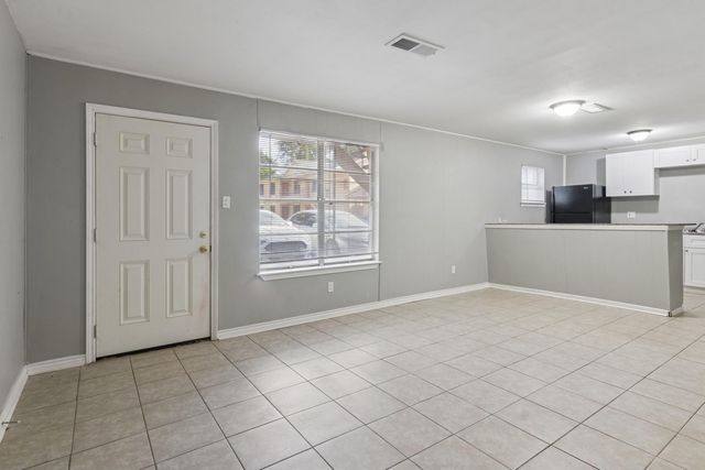 3635 N Macgregor Way 22, Houston, TX 77004