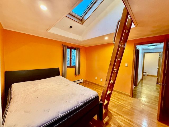 19 Keans Rd, Burlington, MA 01803