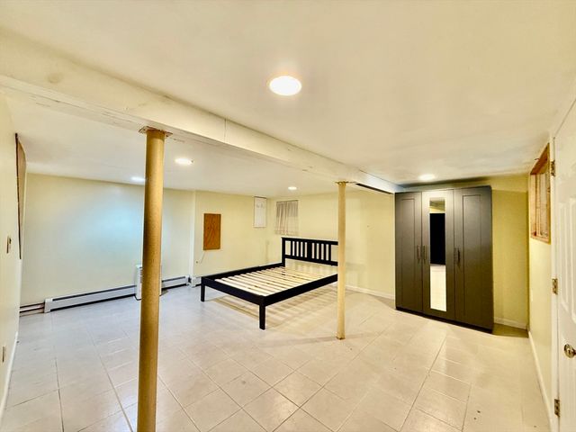 19 Keans Rd, Burlington, MA 01803