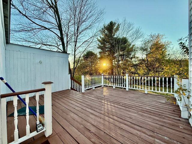 19 Keans Rd, Burlington, MA 01803