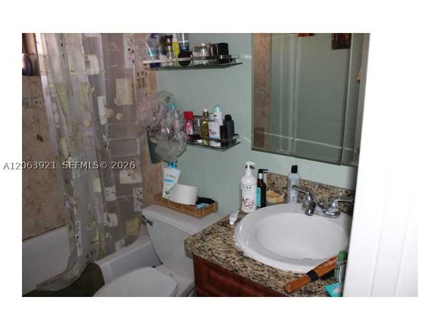 1925 Madison St 19, Hollywood, FL 33020