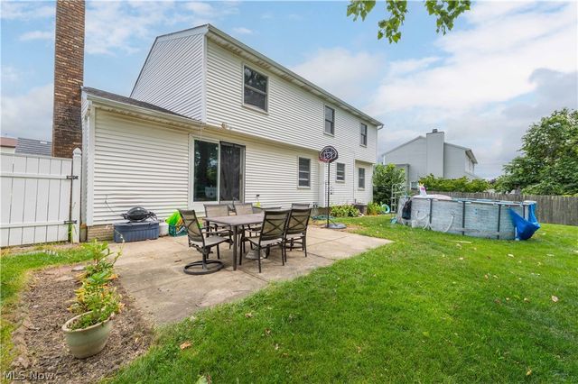 4218 Canterbury Drive, Brunswick, OH 44212