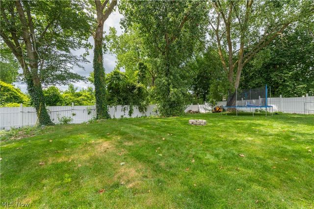 4218 Canterbury Drive, Brunswick, OH 44212