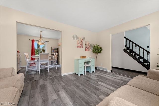 4218 Canterbury Drive, Brunswick, OH 44212