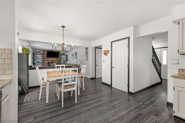 4218 Canterbury Drive, Brunswick, OH 44212