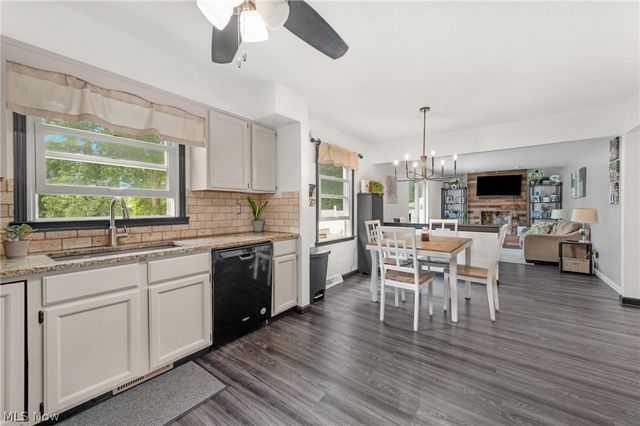 4218 Canterbury Drive, Brunswick, OH 44212